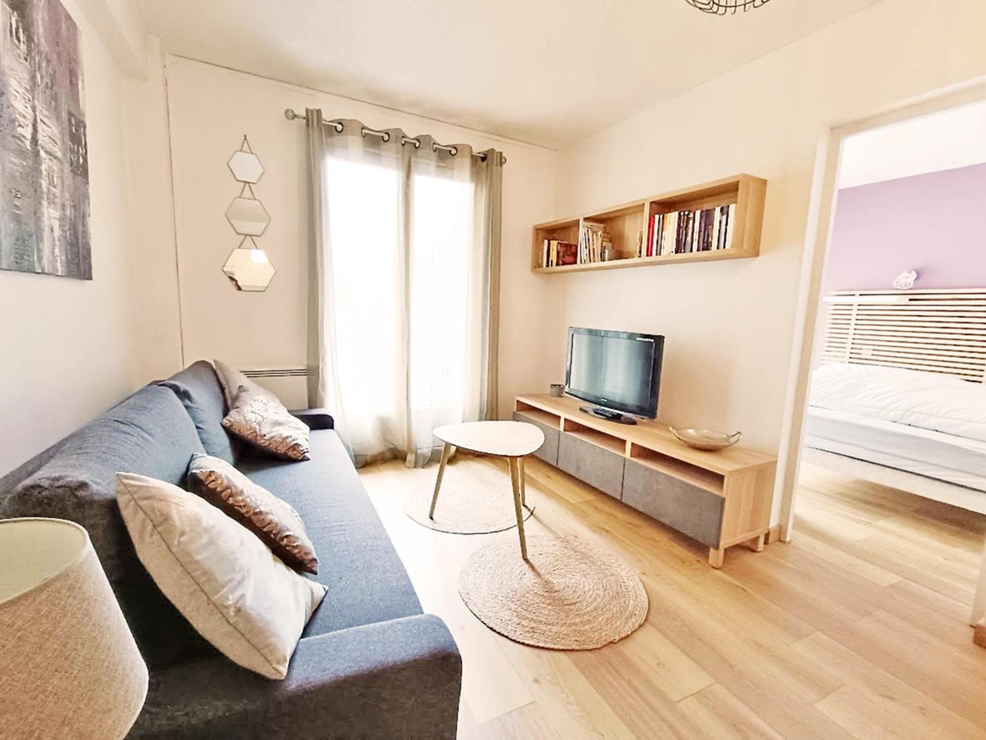 Chez Dominique, T2, Centre Ville, Vue Montagne, Wifi, 4 Personnes Bagnères-de-Luchon Екстериор снимка